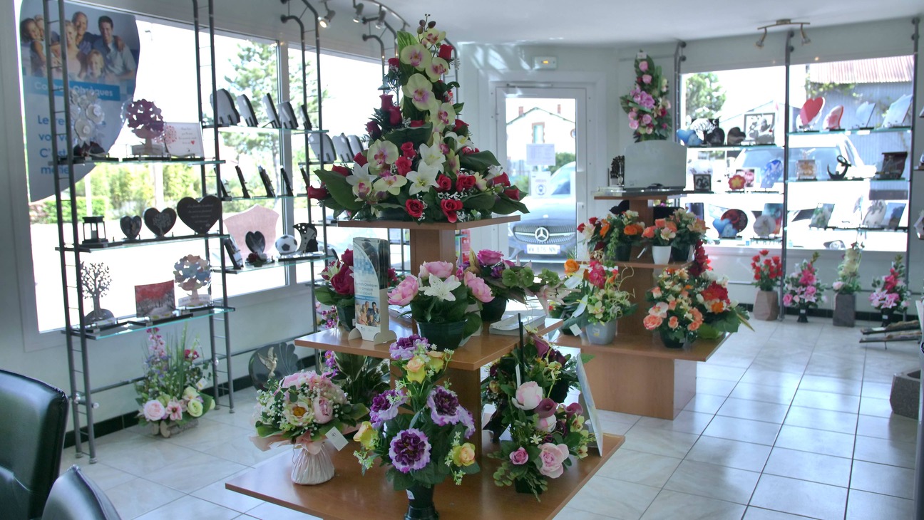 fleurs au magasin funeraire